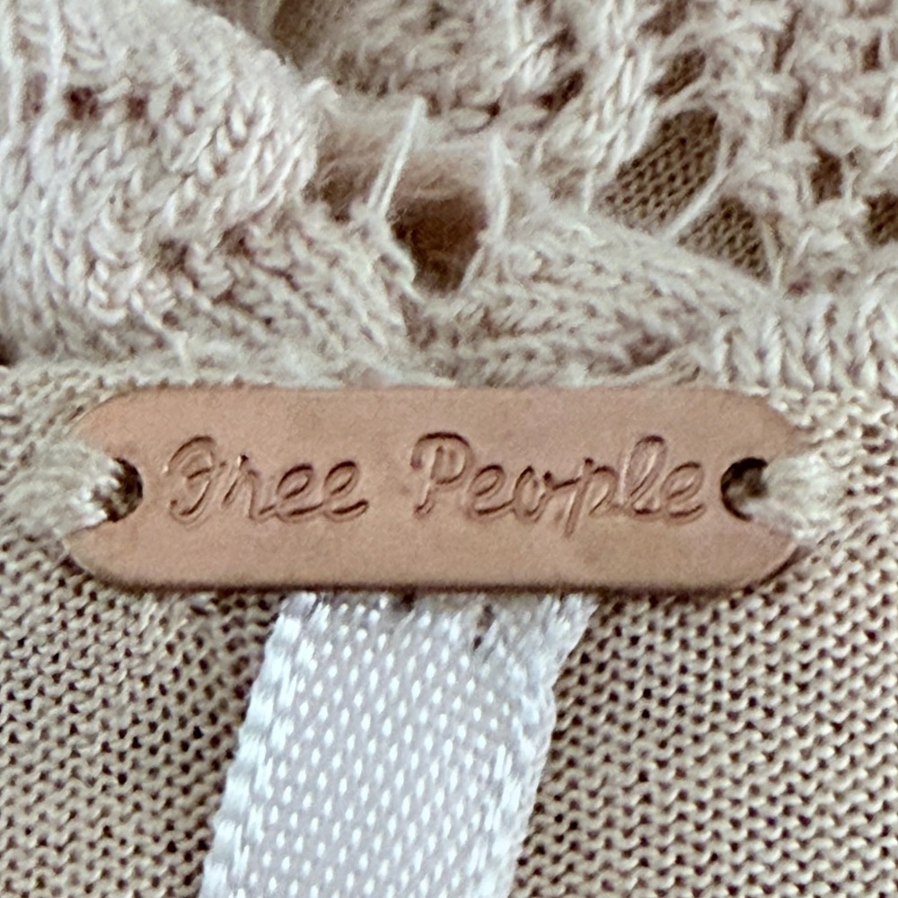 Free People Cream Crochet Lace Boho Scoop Back Long Sleeve Top – Size Small - Picture 3 of 11